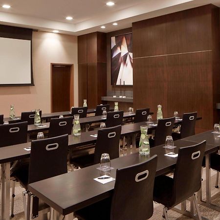 Ac Hotel By Marriott Minneapolis Downtown Экстерьер фото