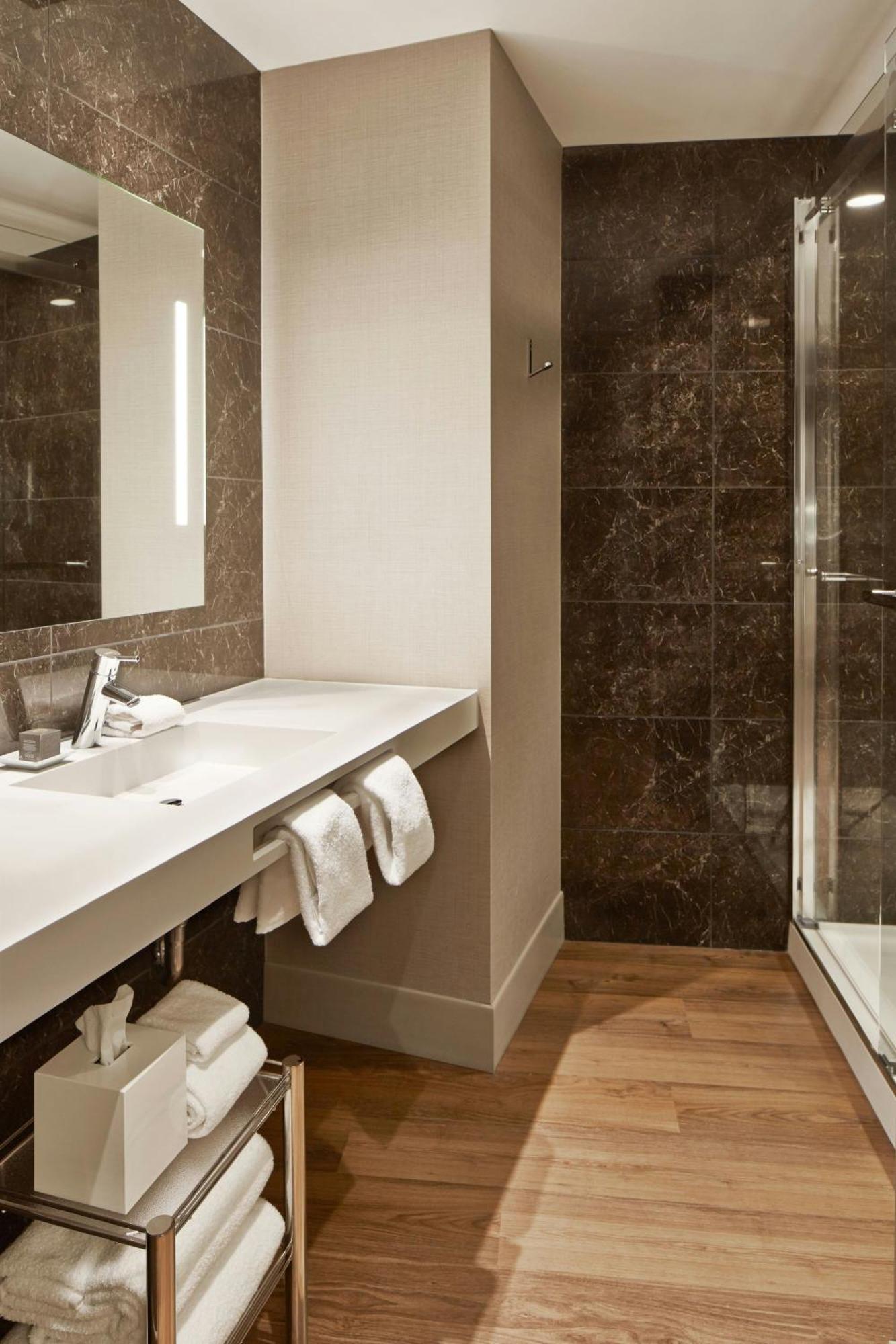 Ac Hotel By Marriott Minneapolis Downtown Экстерьер фото