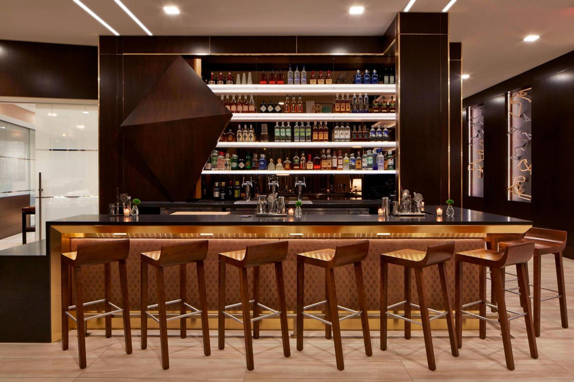 Ac Hotel By Marriott Minneapolis Downtown Экстерьер фото