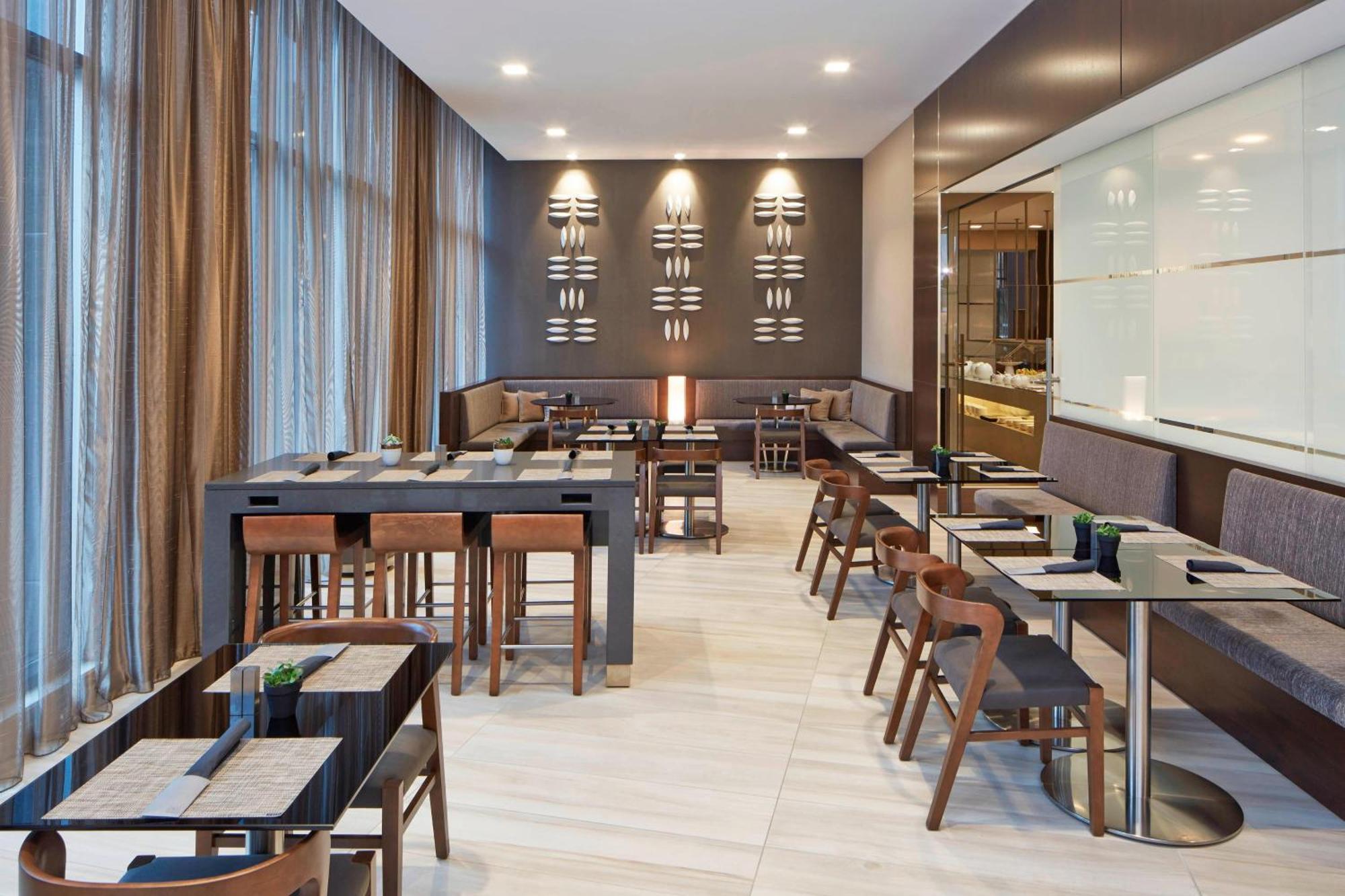 Ac Hotel By Marriott Minneapolis Downtown Экстерьер фото